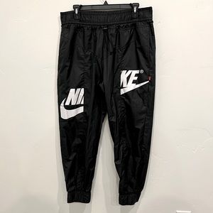Nike Woven Joggers